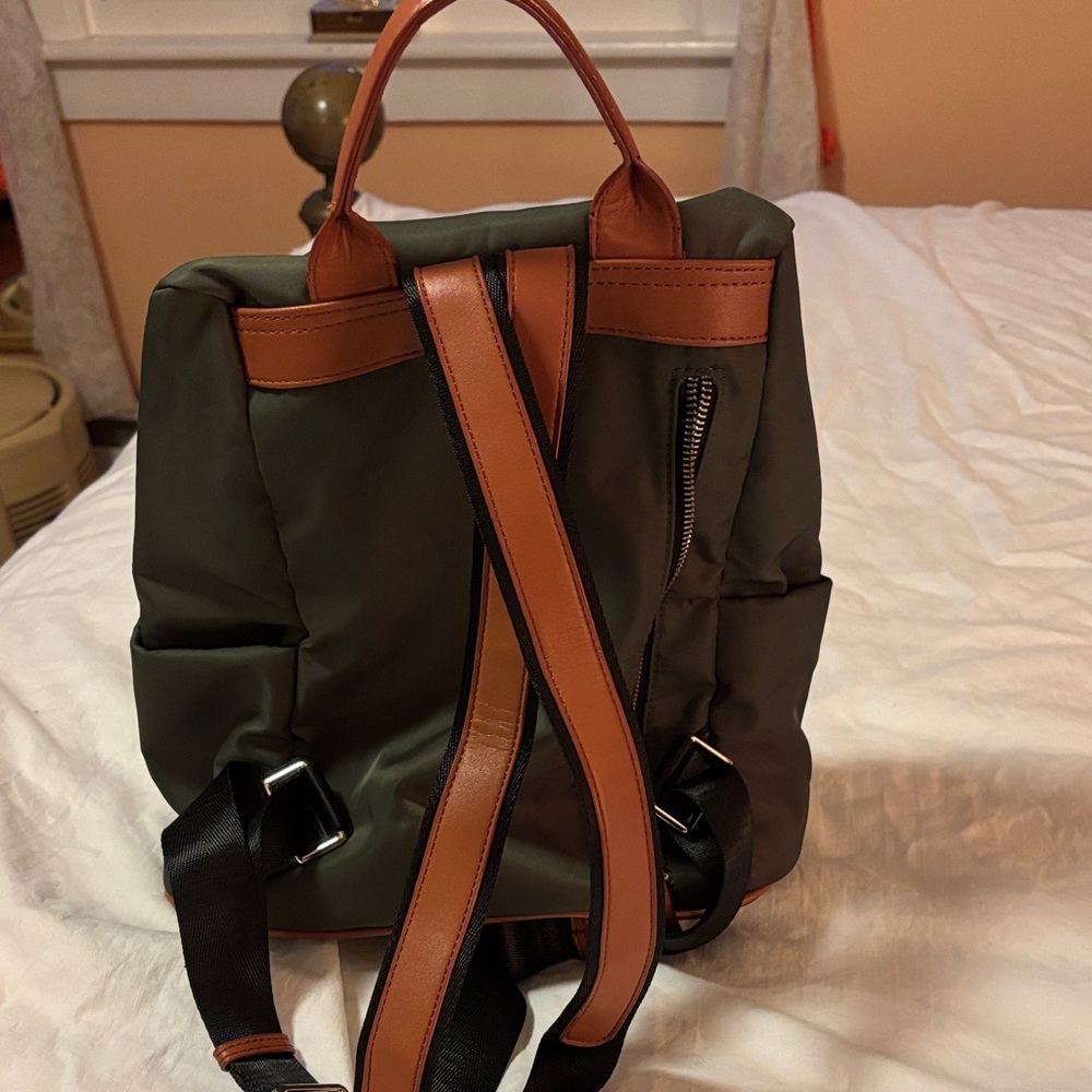 Callaghan Green Backpack - image 3